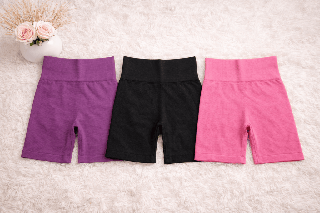 Kit 3 Shorts Femininos Canelados Fitness | Roxo, Preto e Rosa